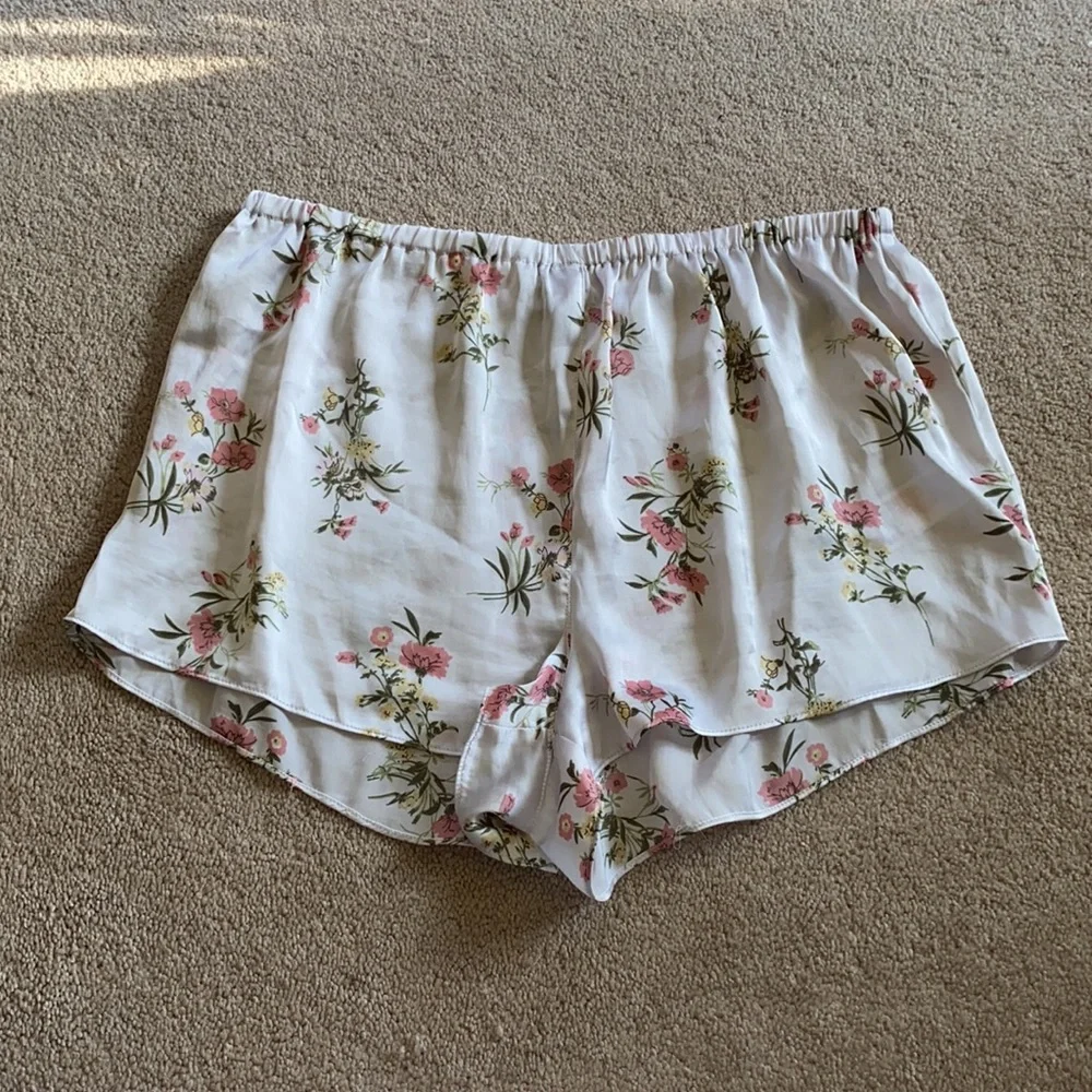 💌[ Topshop ] Satiny Floral Shorts & Tank Pajama Set - Picture 6 of 16